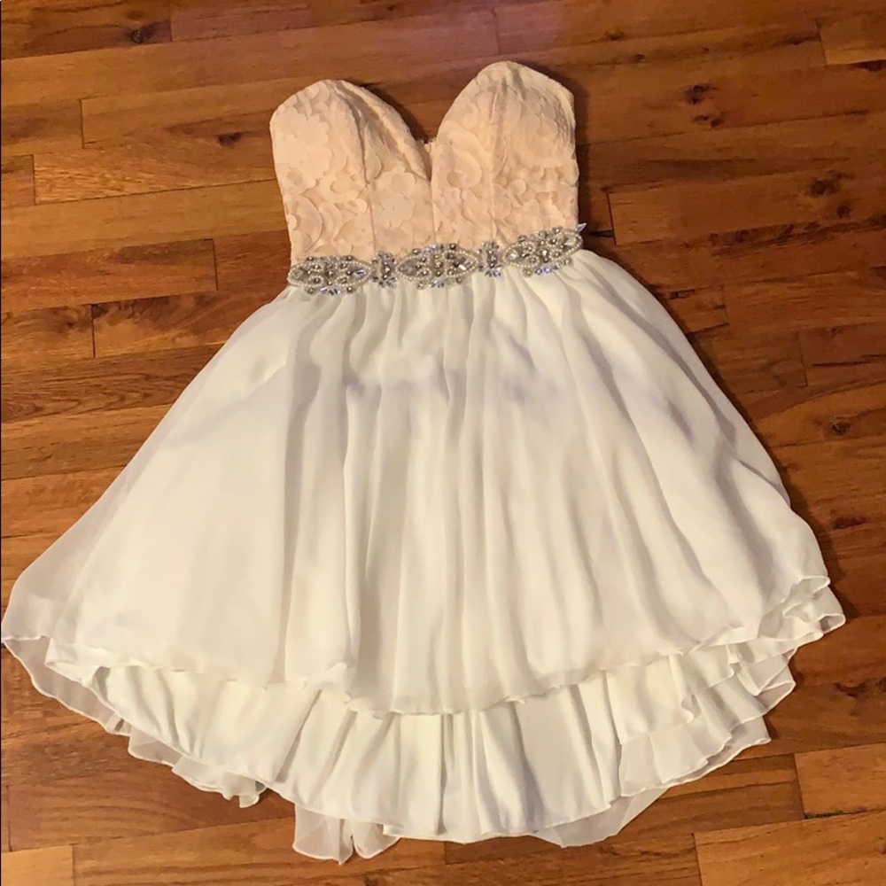 Dress. Super cute short dress!! GREAT CONDITION!!